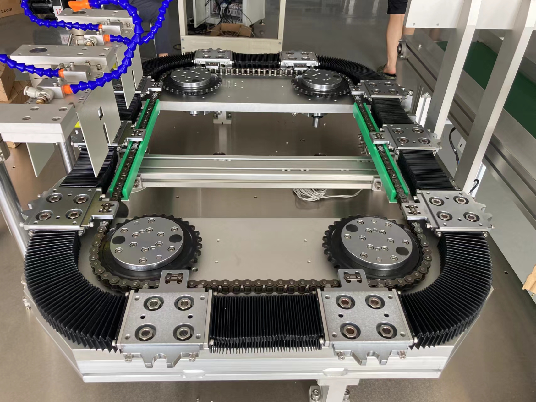 環(huán)形導(dǎo)軌的選型要達(dá)到什么樣的標(biāo)準(zhǔn)